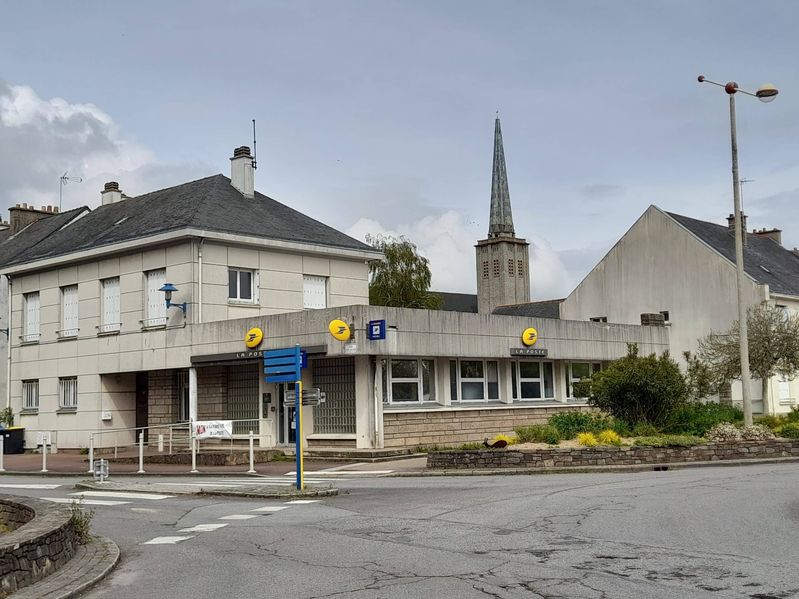 Bureau LA POSTE-Donges avril 2024